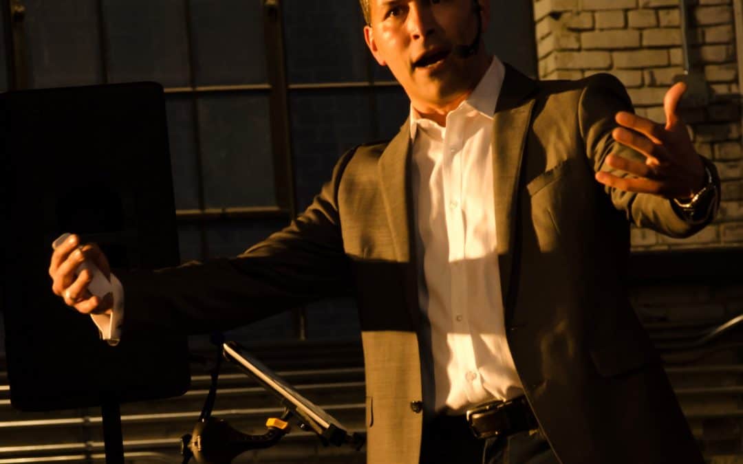 Eric Deschamps – Professional Speaker 1